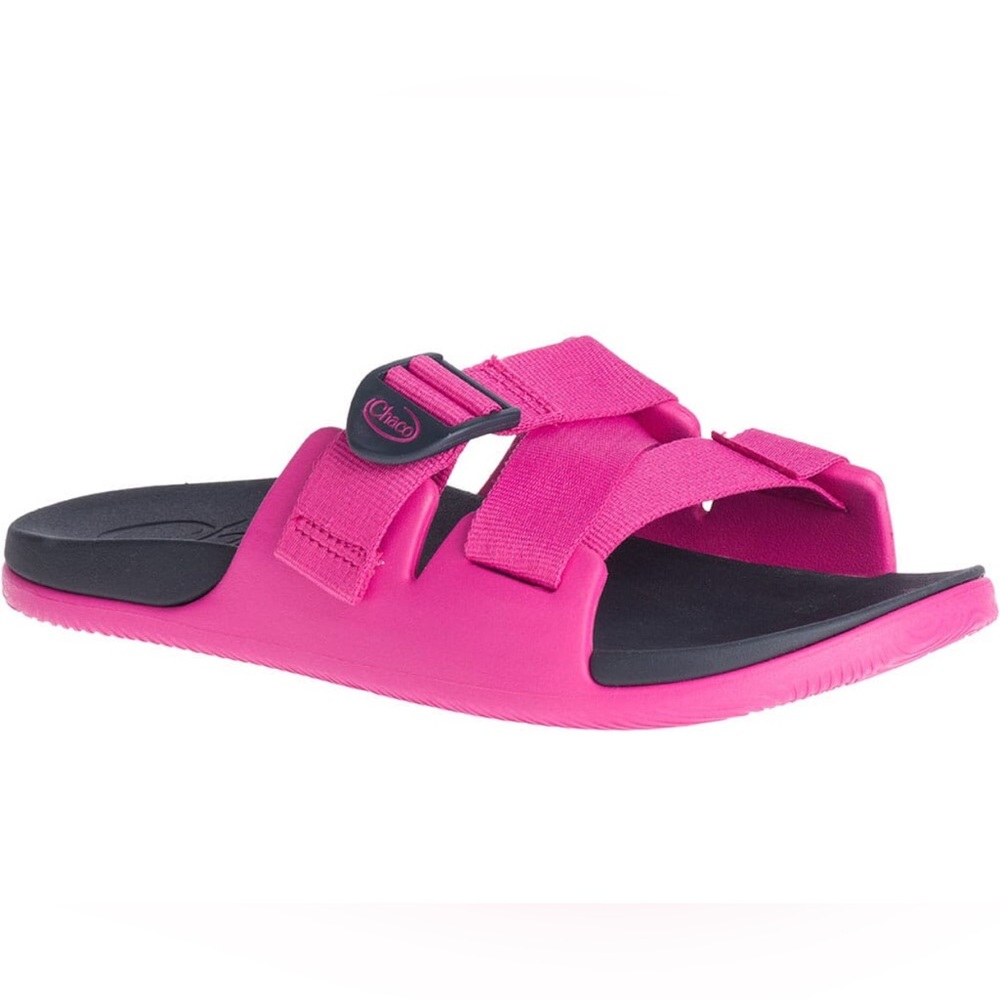 Women's Chillos Slide Sandals in Magenta